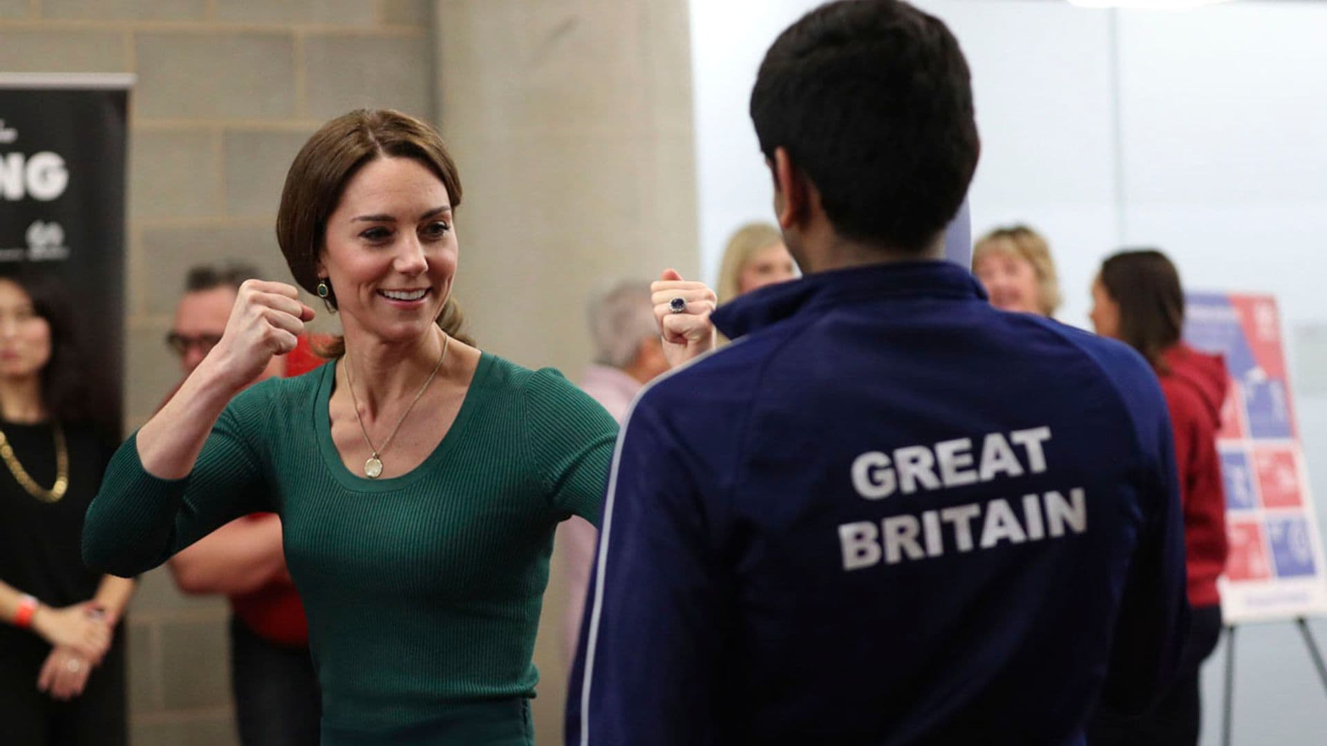 ¡Cuidado con Kate-San! La duquesa de Cambridge muestra sus habilidades con el taekwondo