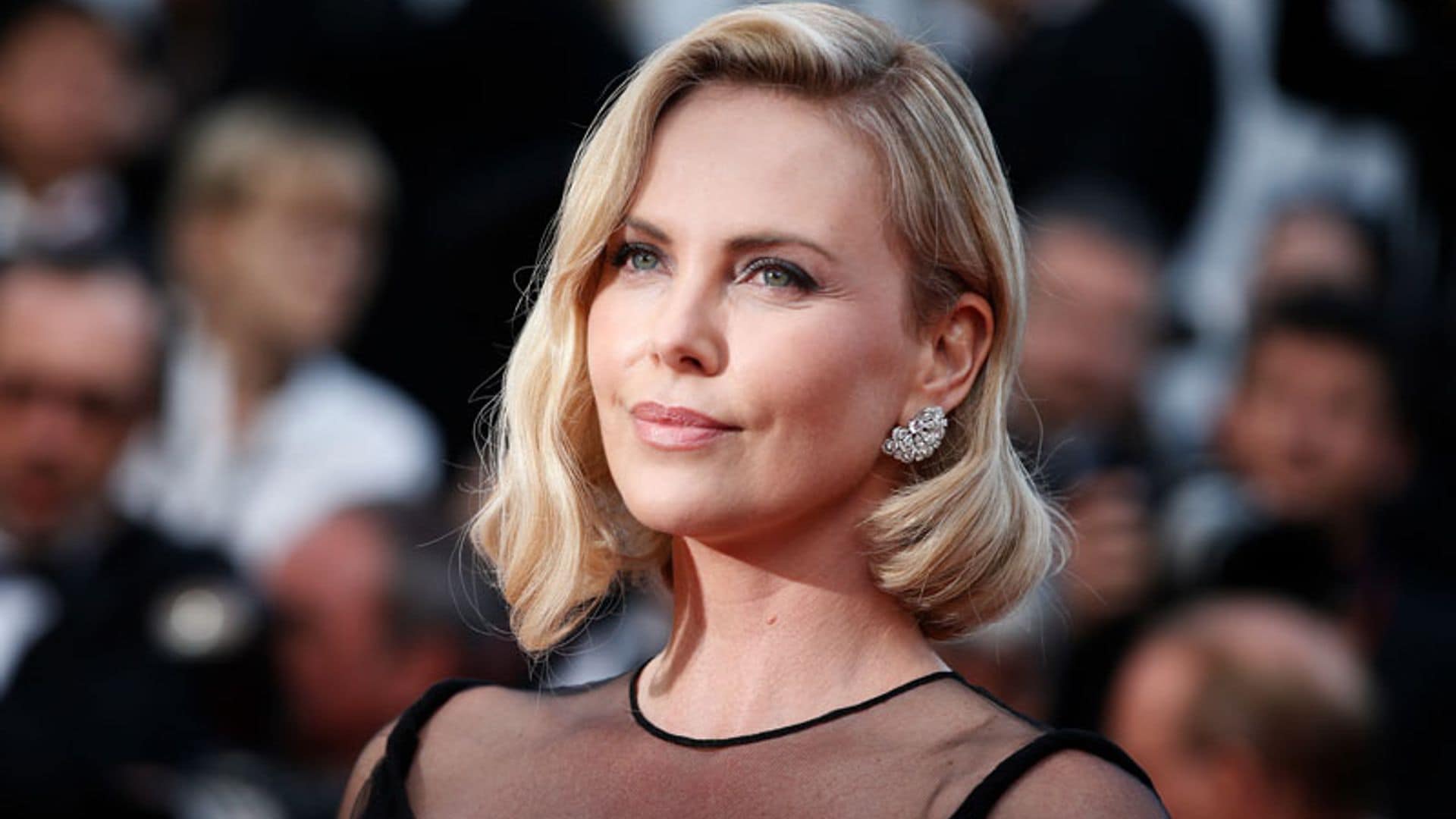 Los tres últimos 'looks' de Charlize Theron que nos han dejado con la boca abierta