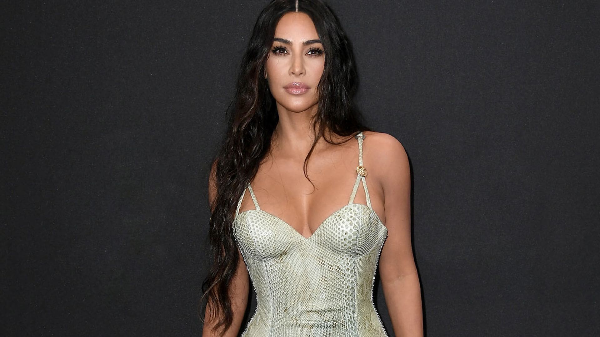 El último éxito de Zara: una colección que desafía a Kim Kardashian