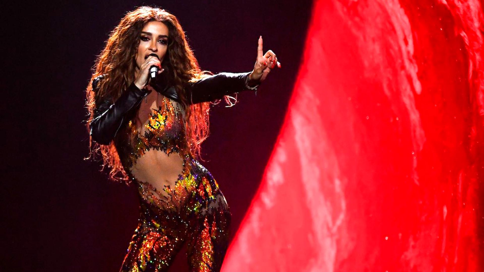 Eleni Foureira, finalista de Eurovisión en 2018, pone ritmo a este verano ¡en castellano!