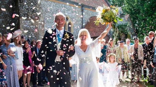 boda ahijado reina de inglaterra