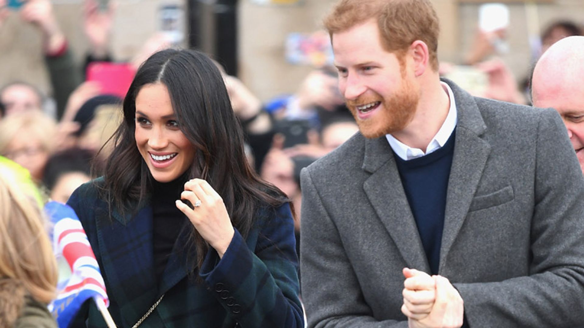 Tartán, mascotas y un café 'latte', todas las anécdotas del primer viaje de Harry y Meghan a Escocia