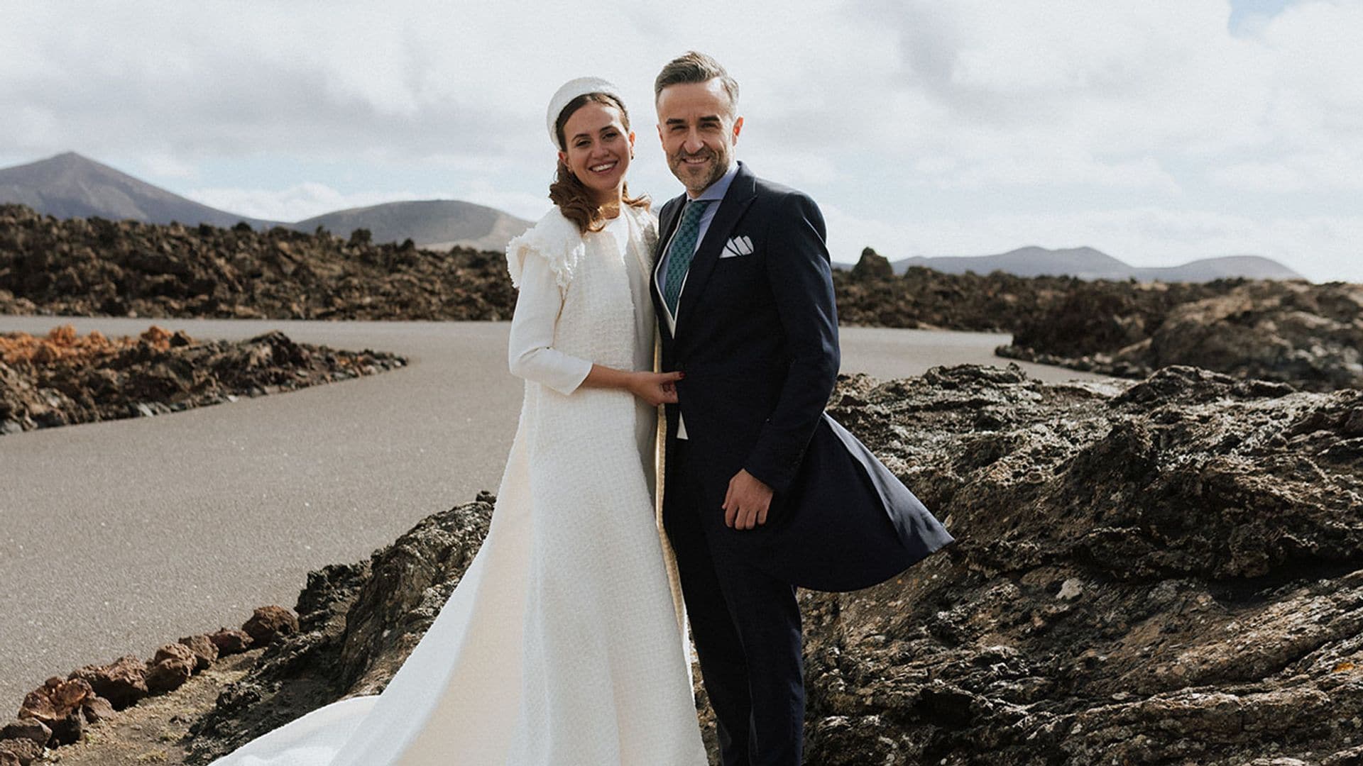 María, la novia del look 'cinco en uno' que se casó en su casa familiar de Lanzarote