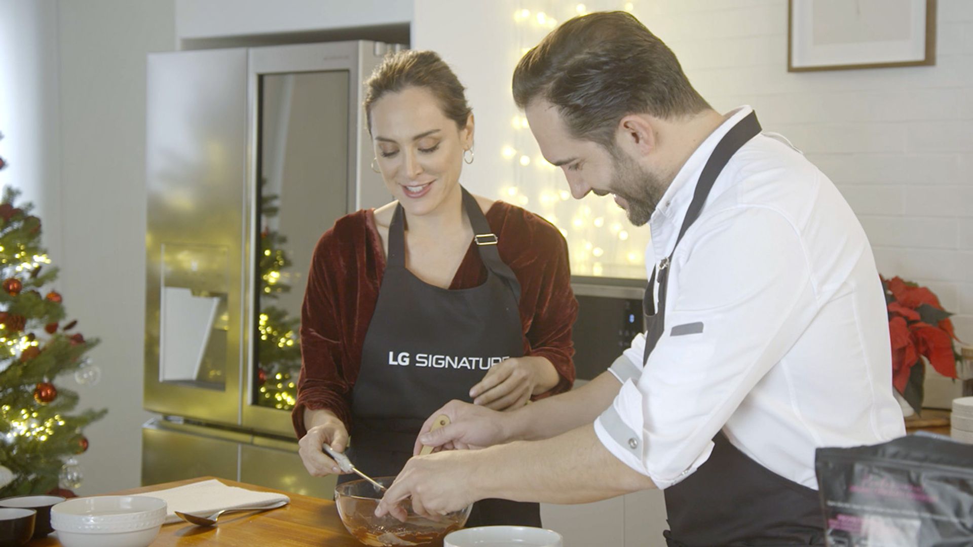 Última hora: Tamara Falcó repite, junto a Mario Sandoval, el postre de chocolate que se le resistió