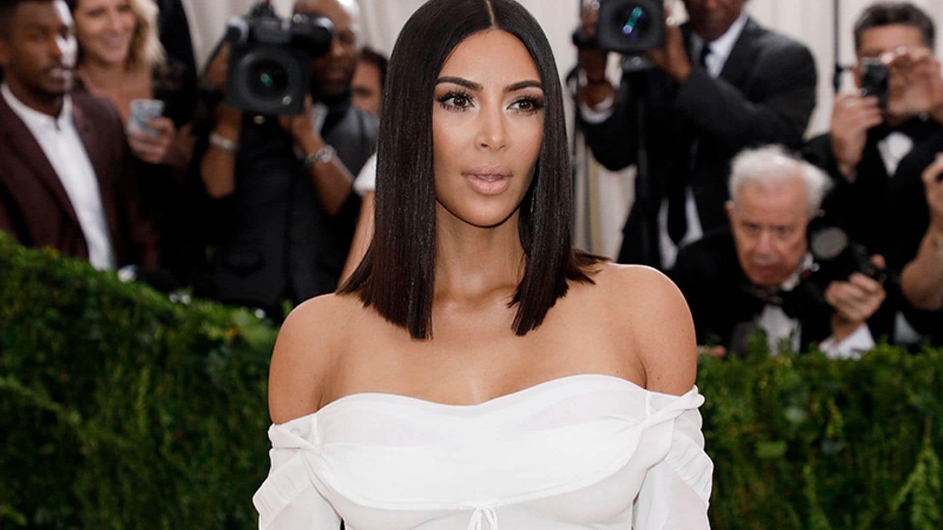 ¿Es Kim Kardashian o su doble? La gran incógnita en el segundo día de Cannes