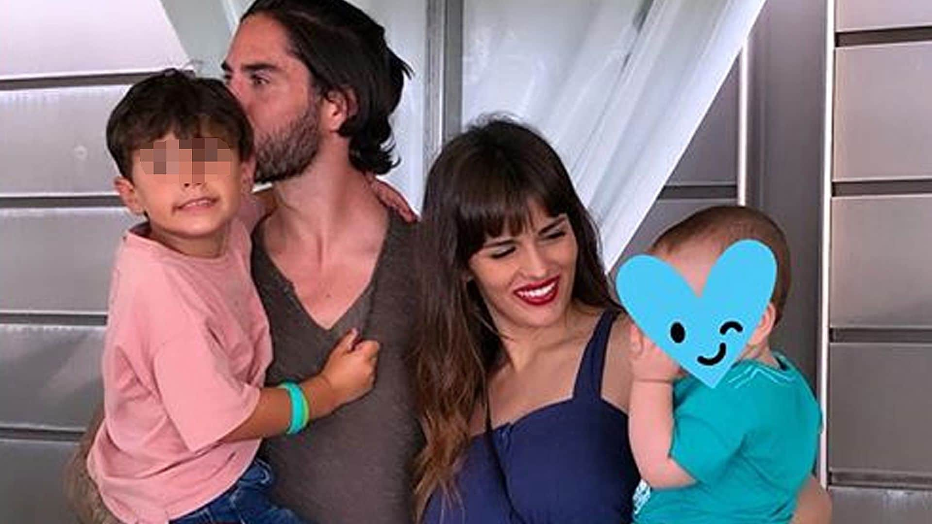 Sara Sálamo e Isco Alarcón, con la emoción a flor de piel en el primer cumpleaños de su hijo Theo