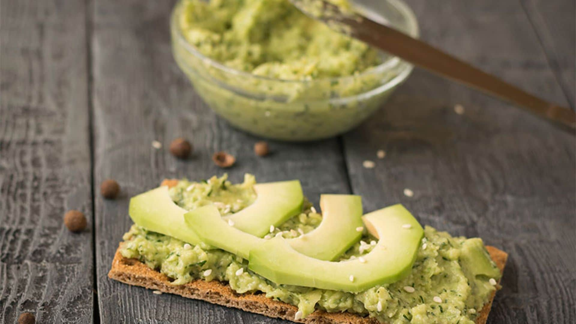 Disfruta de estos aperitivos con guacamole ideales para estos días