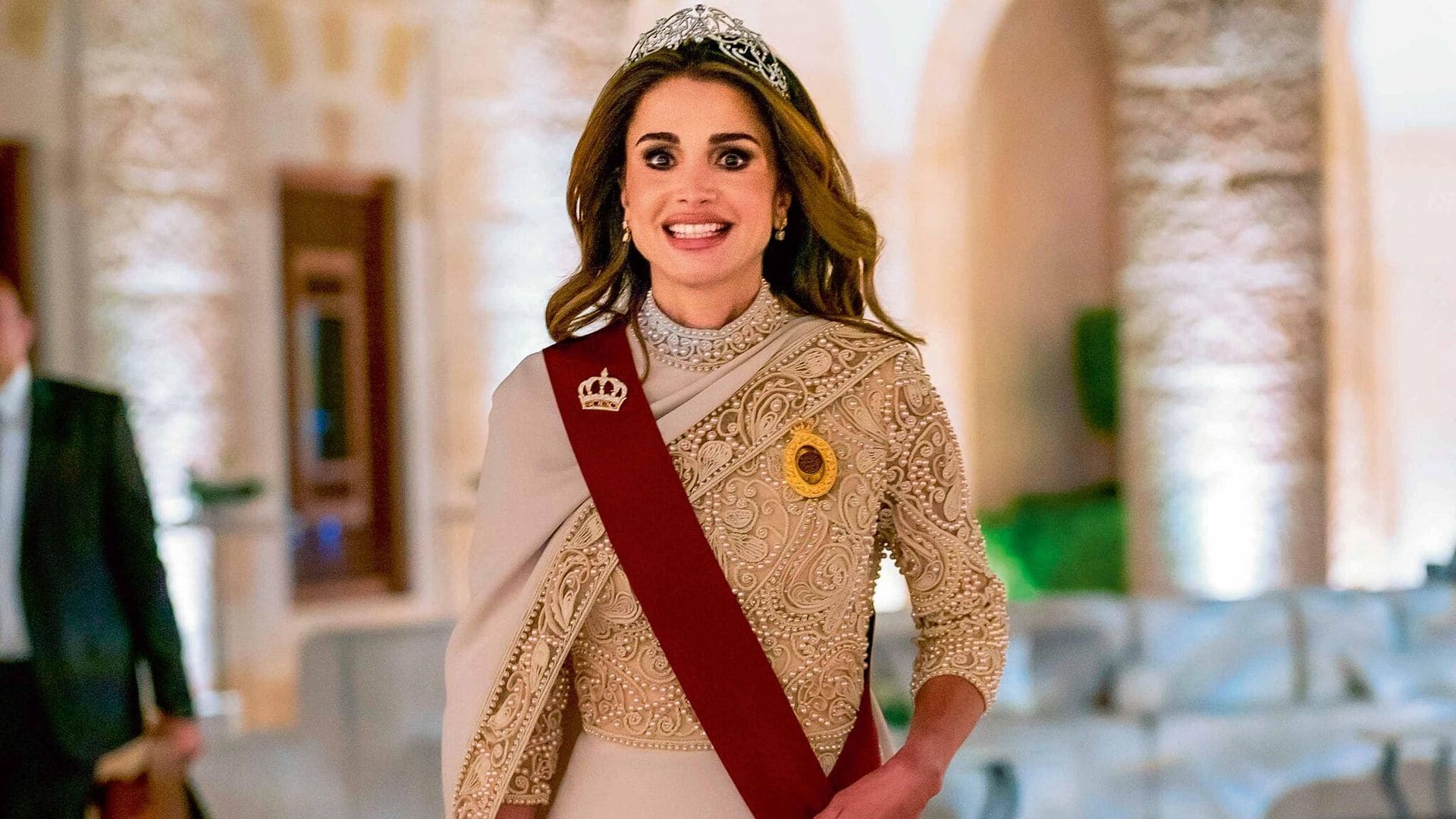 Todas las imágenes y los detalles de la boda del príncipe Hussein de Jordania y la princesa Rajwa