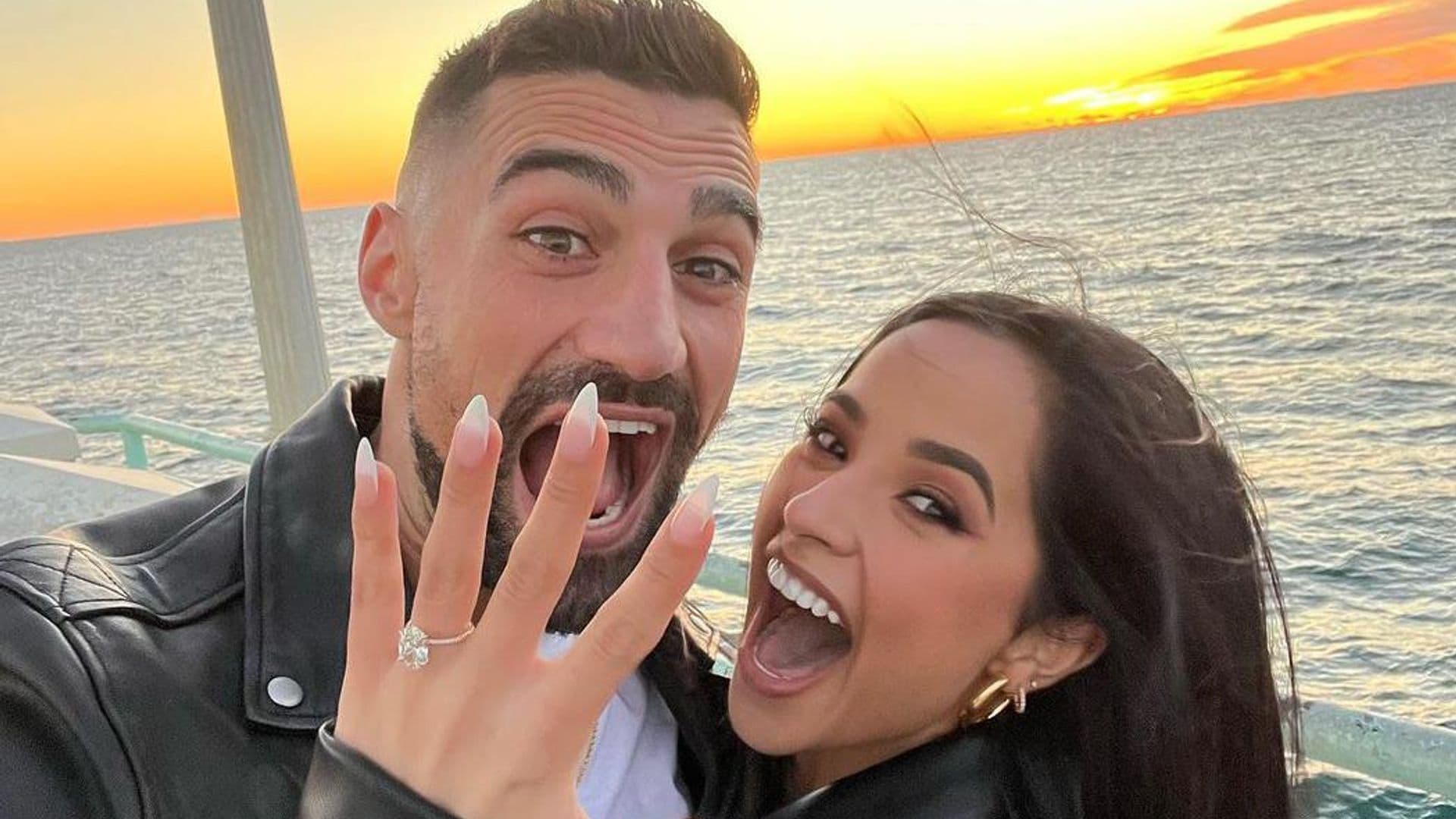 Becky G y Sebastian Lletget anuncian su compromiso