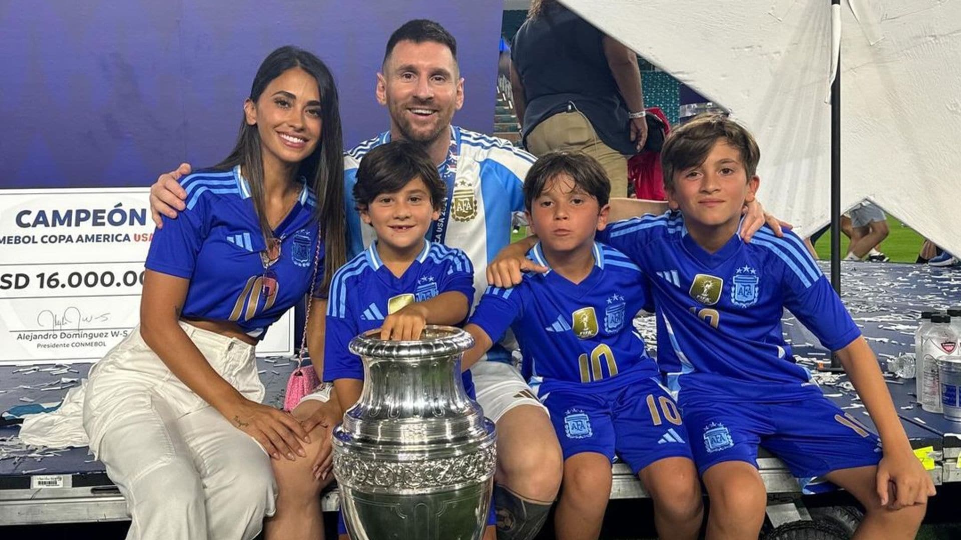 Leo Messi, del llanto desconsolado a la alegría con su familia en la final de la Copa América