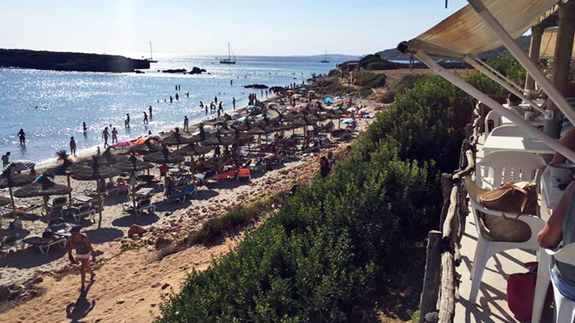 Siete chiringuitos de Menorca donde pasar las horas frente al mar