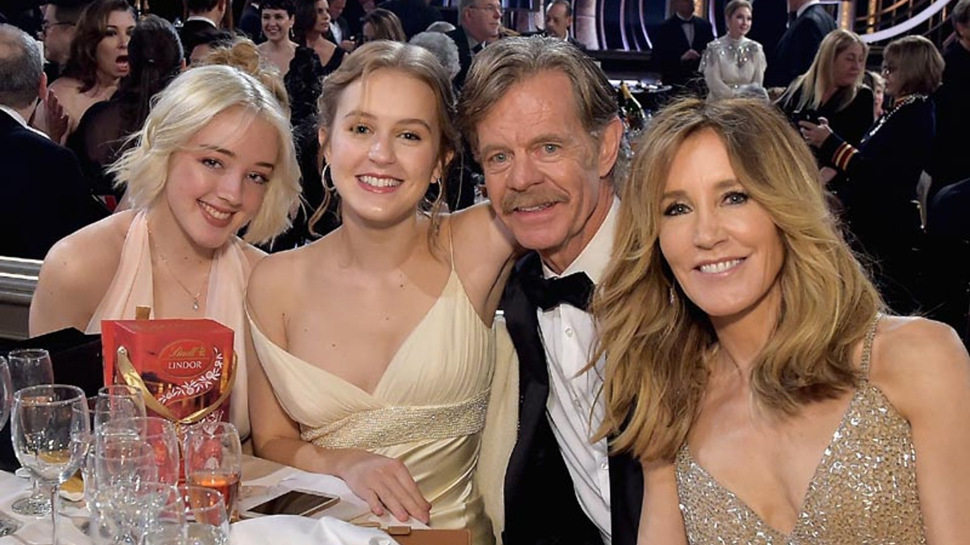 La actriz Felicity Huffman, en libertad bajo fianza, y sus hijas, en el punto de mira por fraude universitario