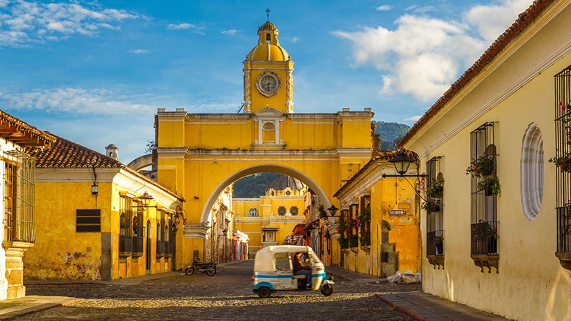 Antigua, la ciudad colonial que nadie quiere perderse en Guatemala