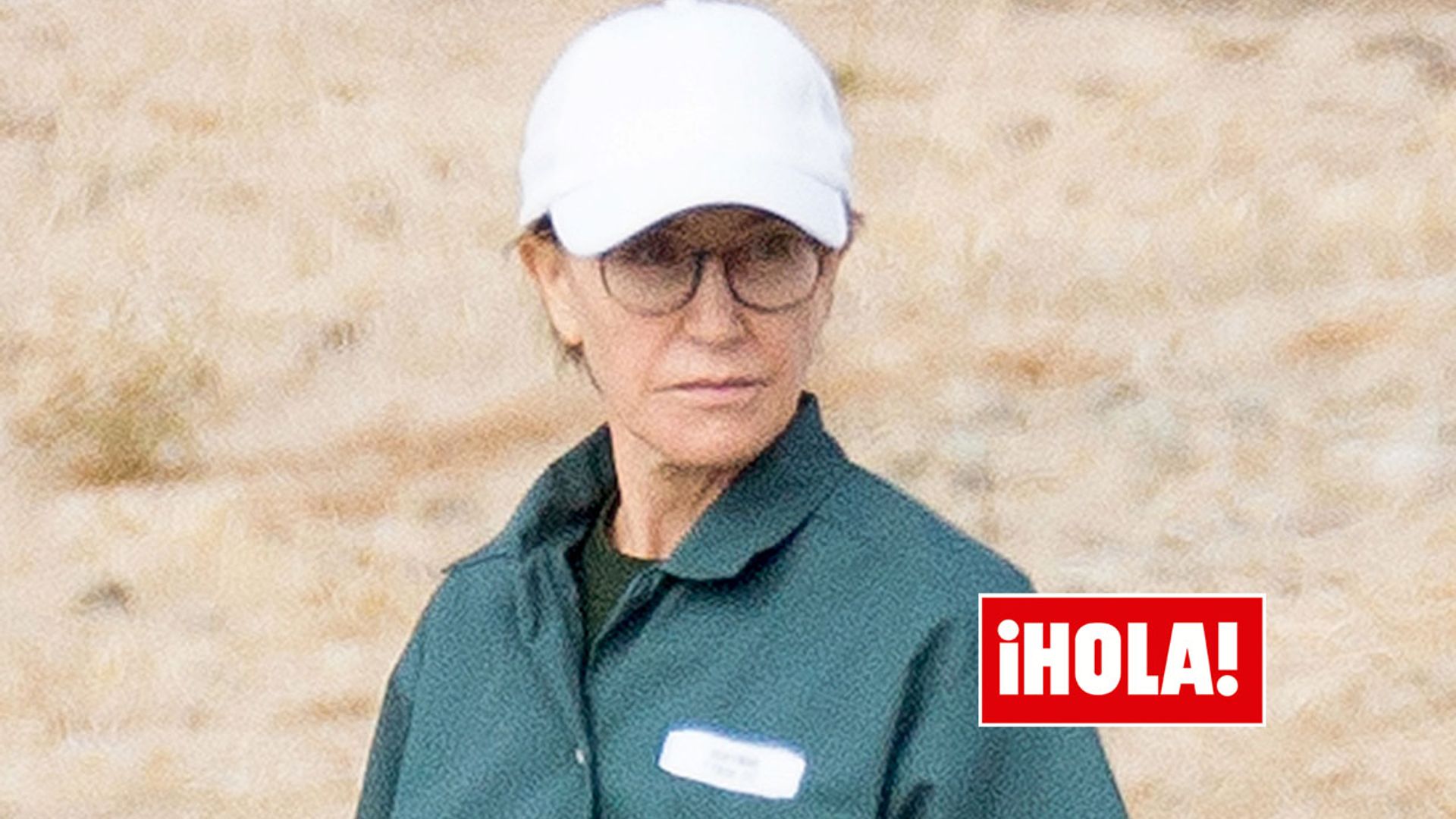 Las impactantes imágenes de Felicity Huffman vestida con el uniforme de prisión