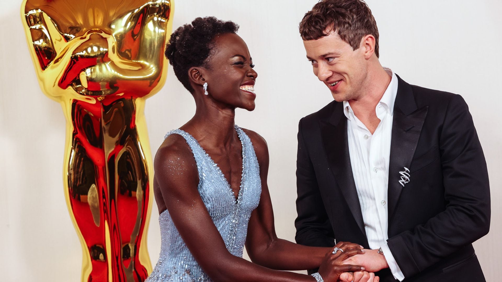 La razón por la que Lupita Nyong’o ha ido a los Oscar con Joseph Quinn de 'Stranger things' y no con su pareja