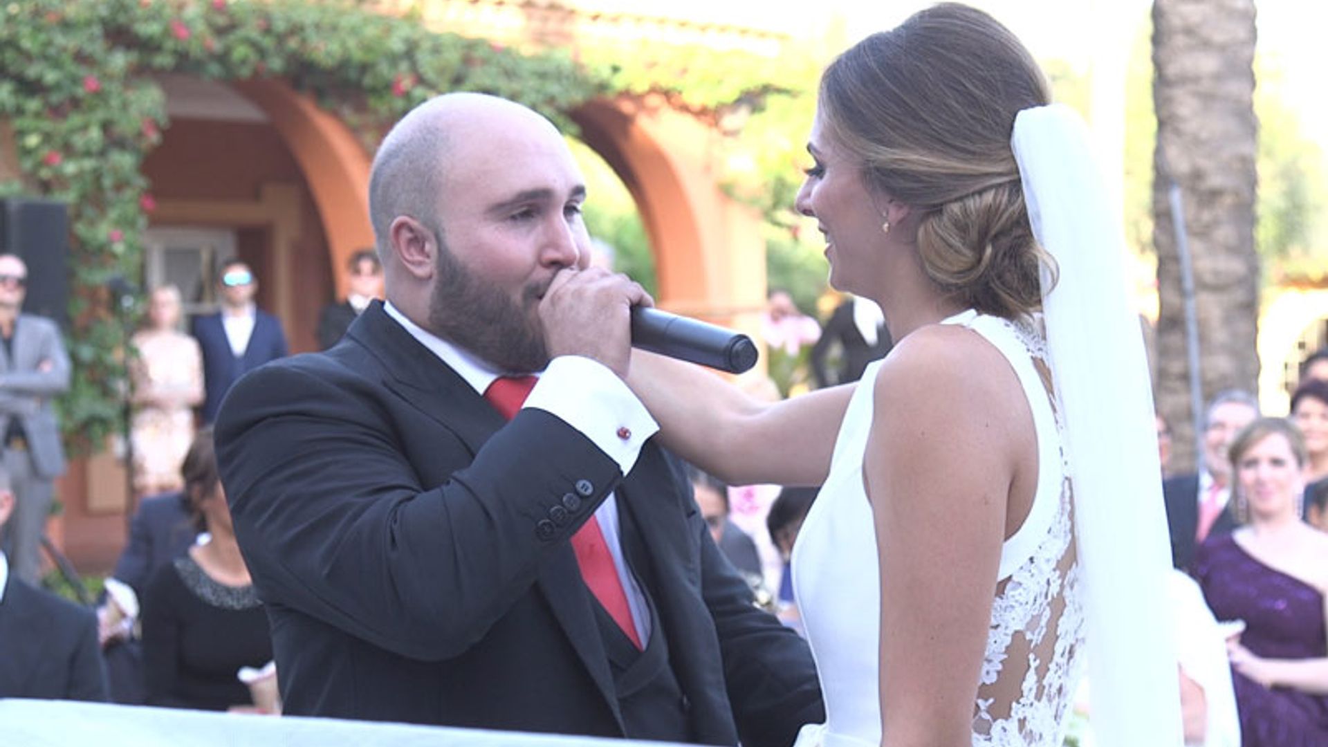 Escucha a Kiko Rivera cantando para Irene Rosales en su boda