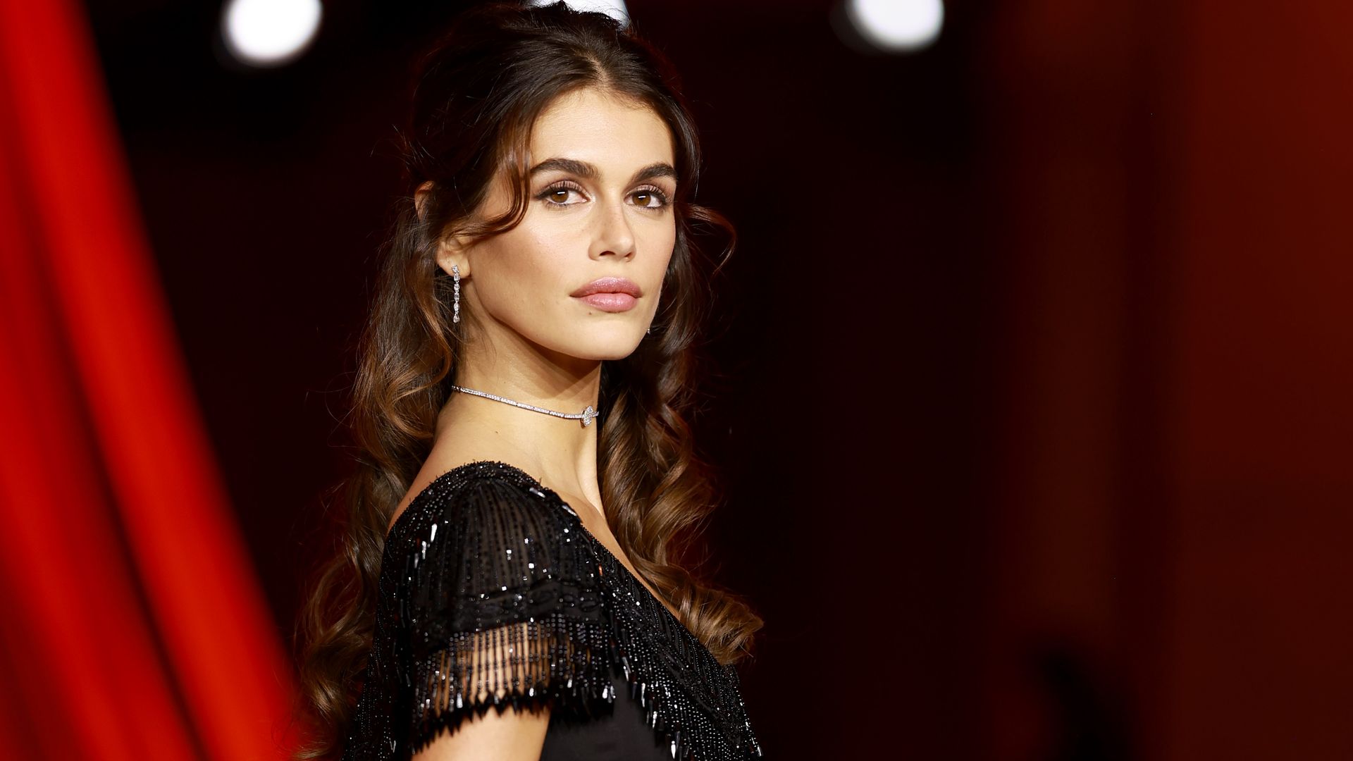 La tendencia retro arrasa en la Academy Museum Gala: de Kaia Gerber a Uma Thurman