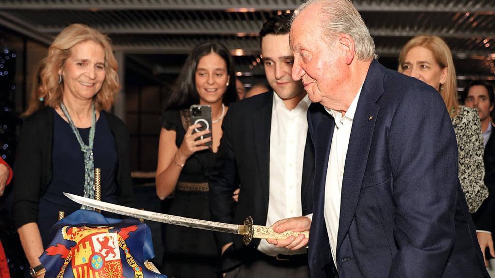 Entramos en la emotiva fiesta de cumpleaños del Rey Juan Carlos en su casa de Abu Dabi