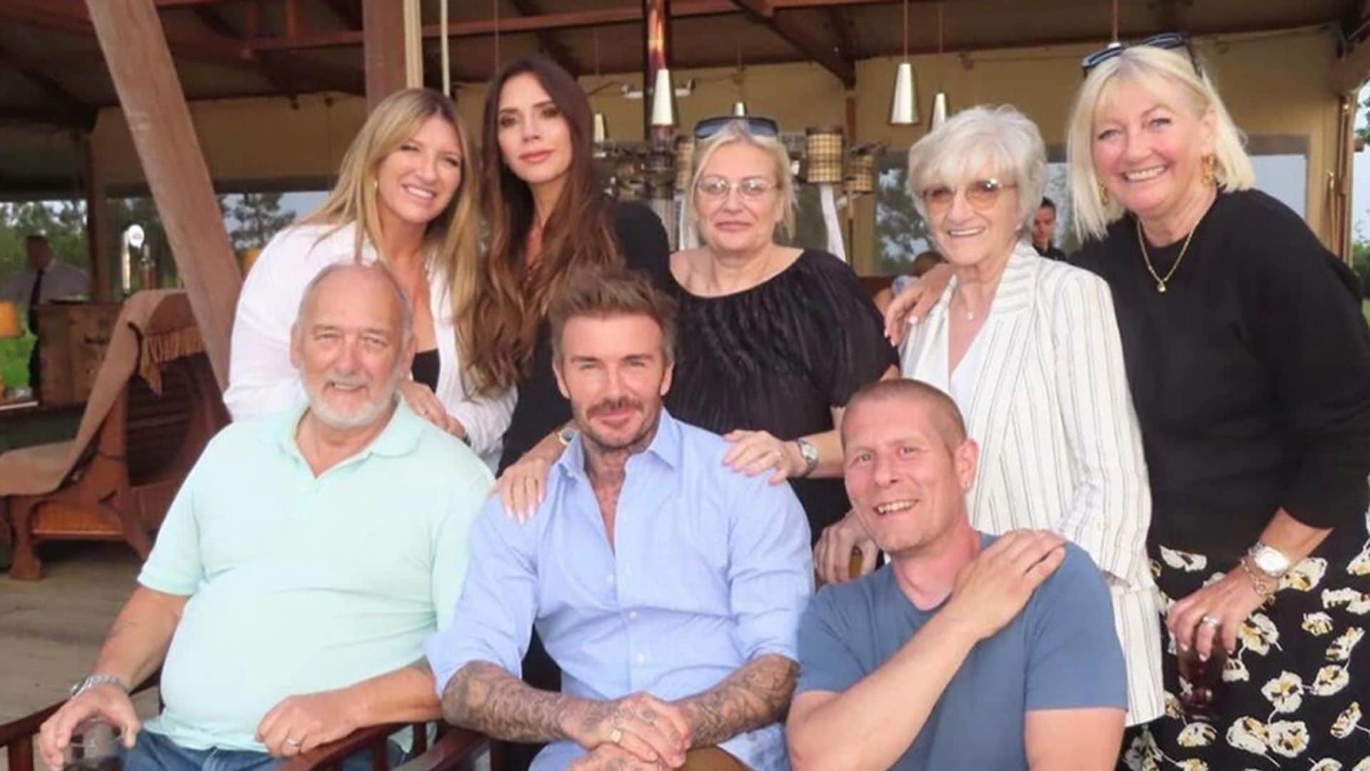 ¿Quién es quién en la familia de David Beckham? Victoria presume del clan (casi) al completo