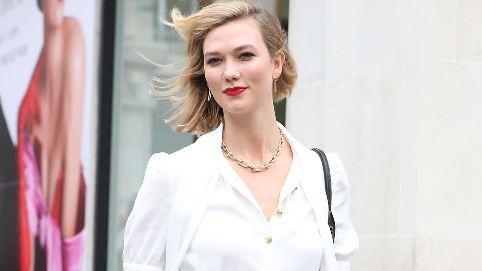 Por fin, Karlie Kloss confirma su embarazo y muestra su tripita