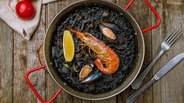 paella negra