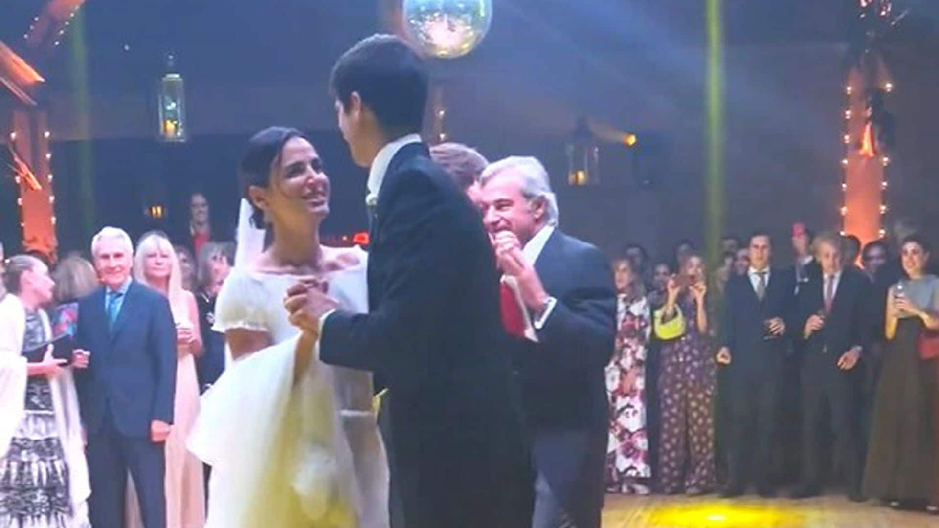 No te pierdas el baile de los novios y otras imágenes inéditas de la boda de Blanca, hija de Carlos Sainz