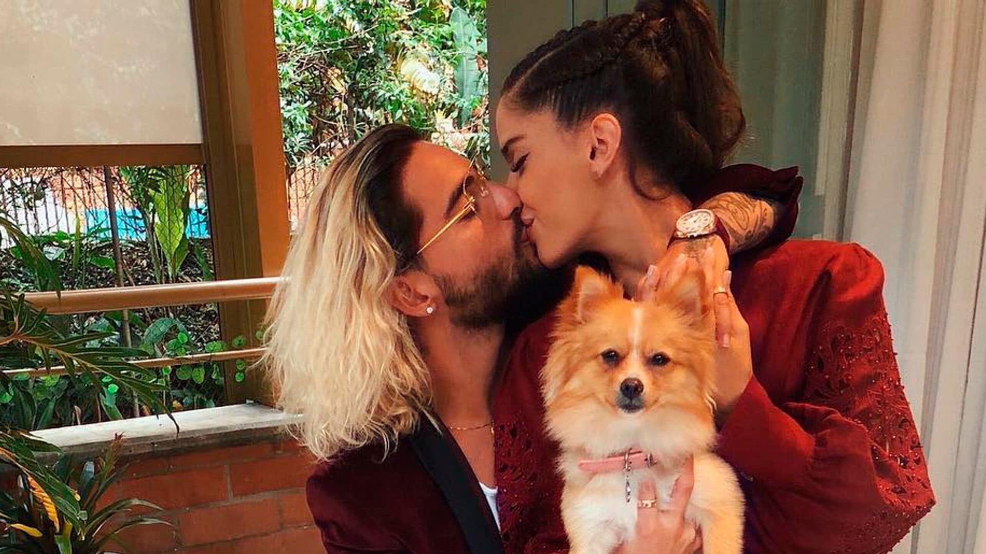 Junto a su novia y una ‘pool party’, así celebró Maluma su cumpleaños 25