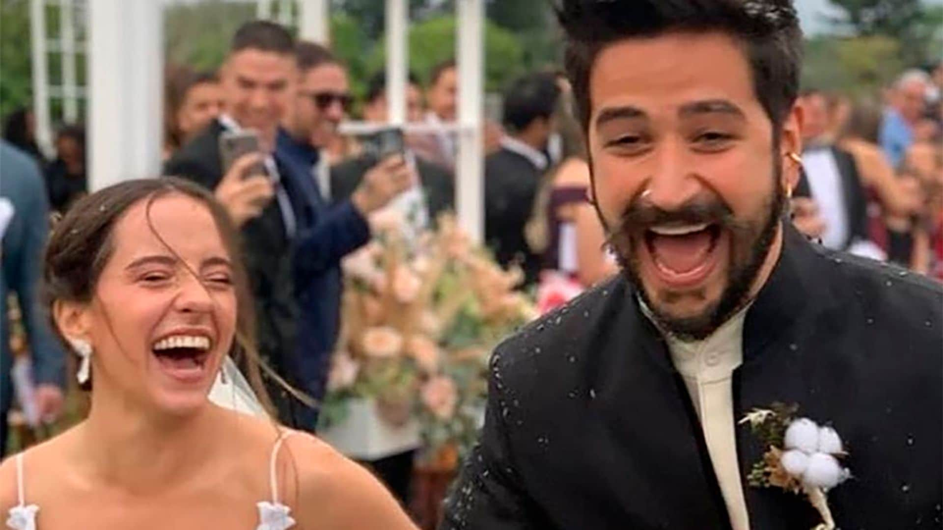 La divertida y romántica boda del cantante Camilo y Evaluna Montaner al ritmo de 'Tutu'