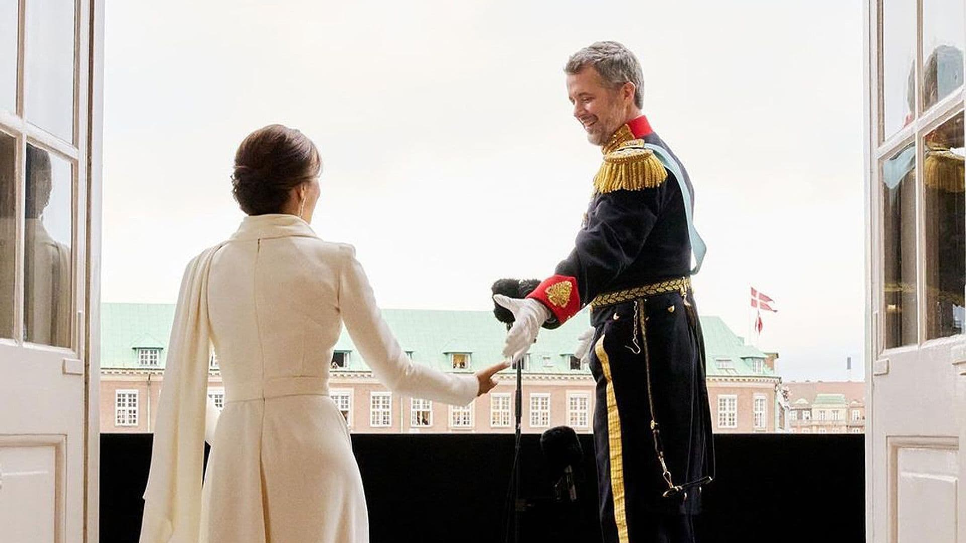 Desde el otro lado: las imágenes no vistas de la histórica proclamación de Federico de Dinamarca