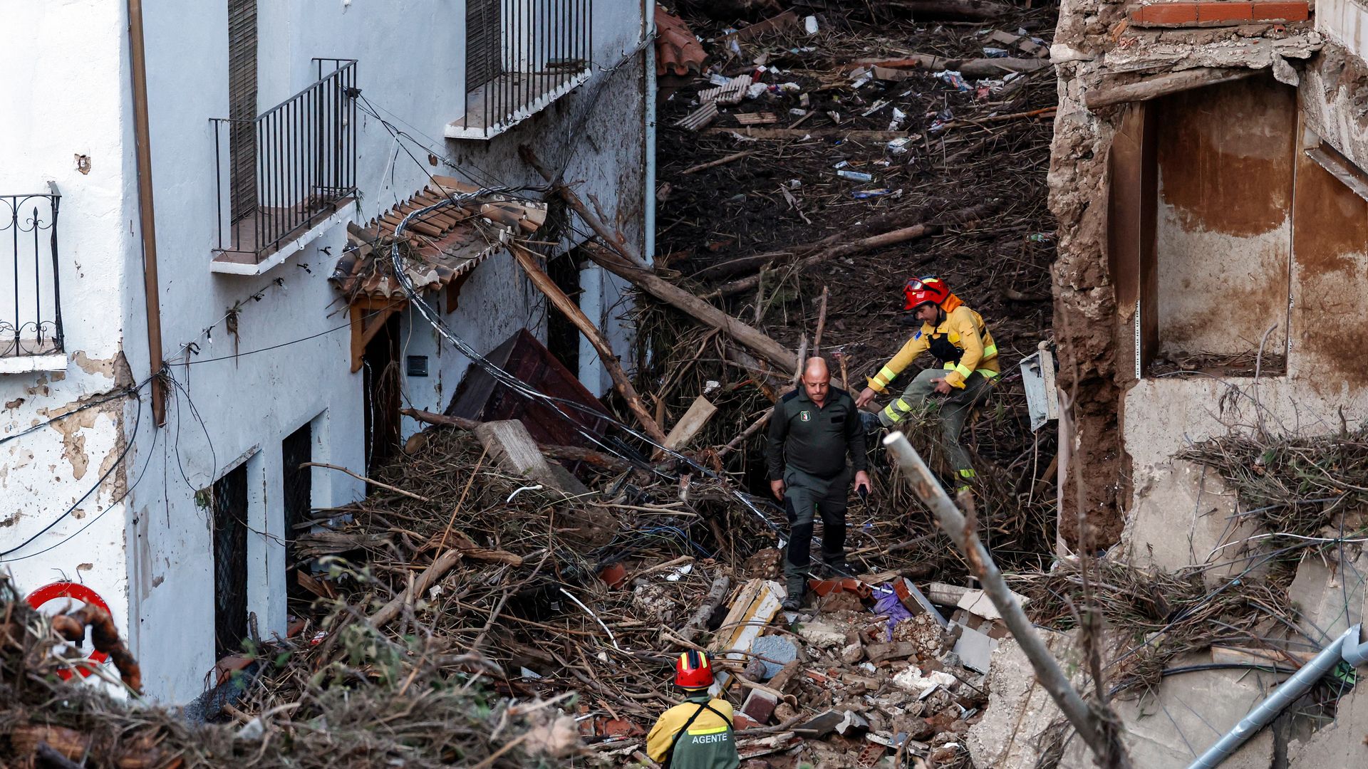 Así están Paiporta, Letur y el resto de España 36 horas después de la tragedia