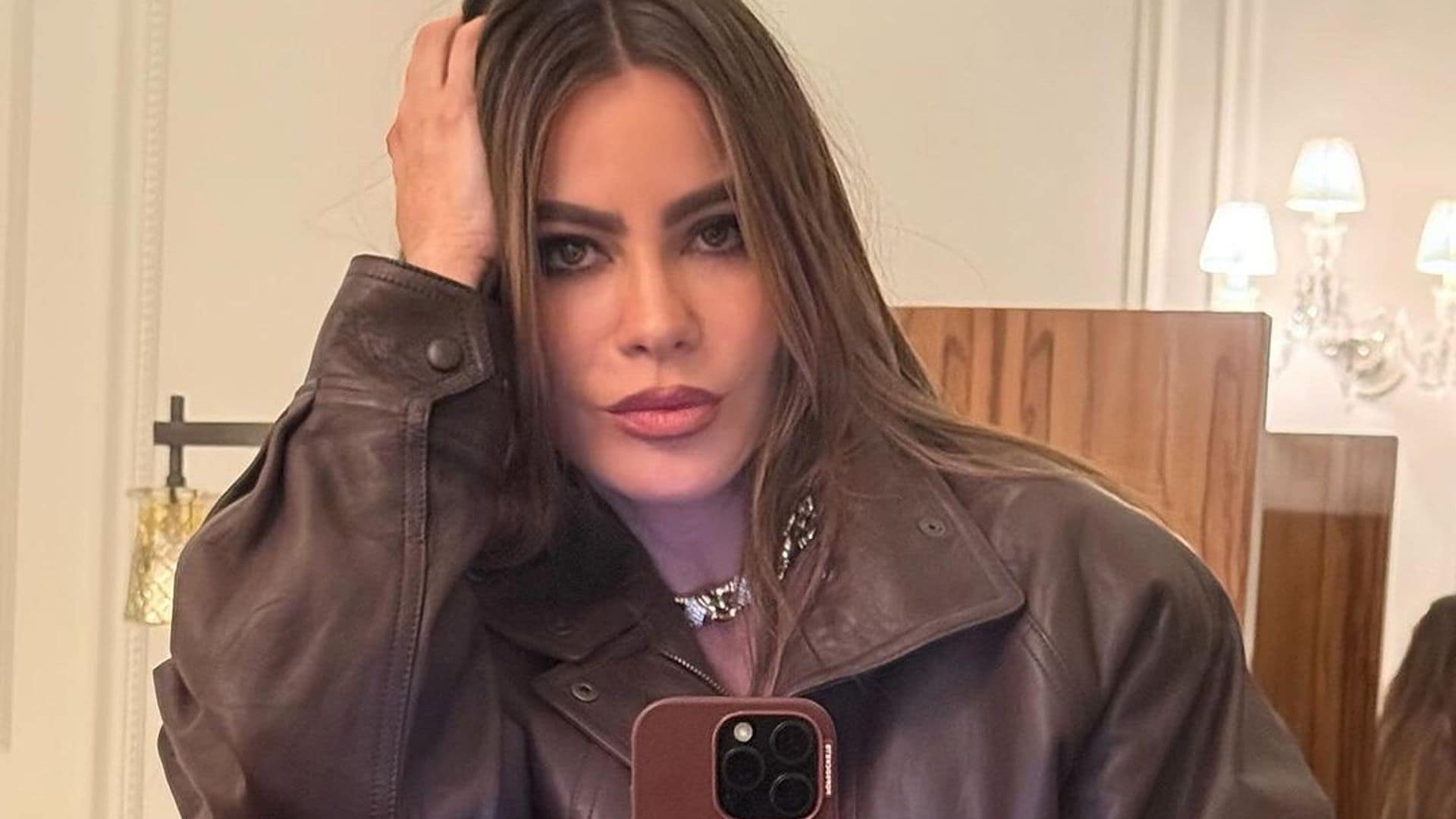 Sofía Vergara llega a Nueva York con la chamarra de cuero más 'trendy'