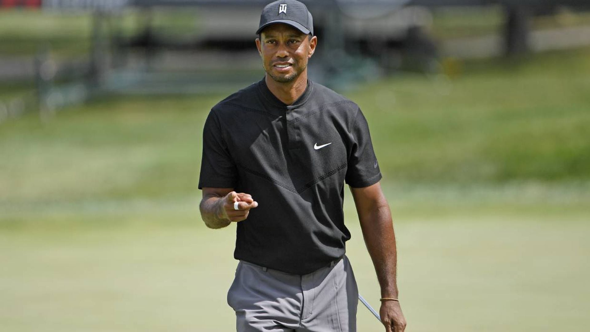 La primera fotografía de Tiger Woods tras su grave accidente de tráfico