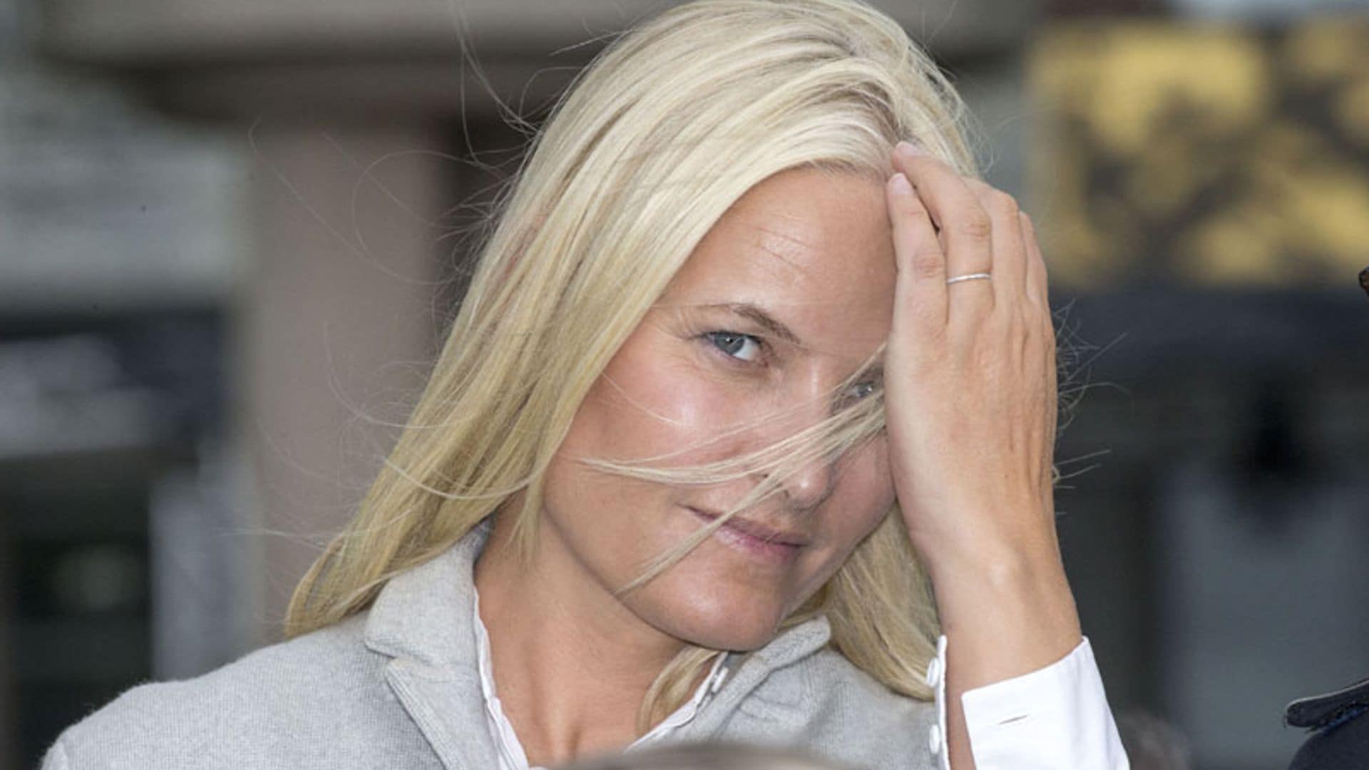 La Casa Real noruega confirma que Mette Marit padece el 'Síndrome de los cristales'