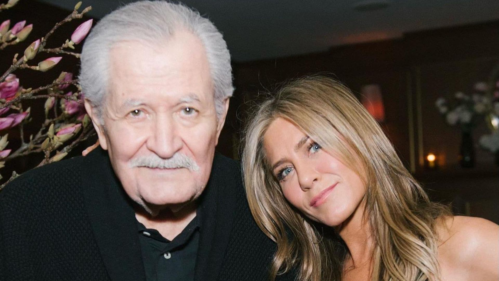 jennifer aniston y su pap john aniston