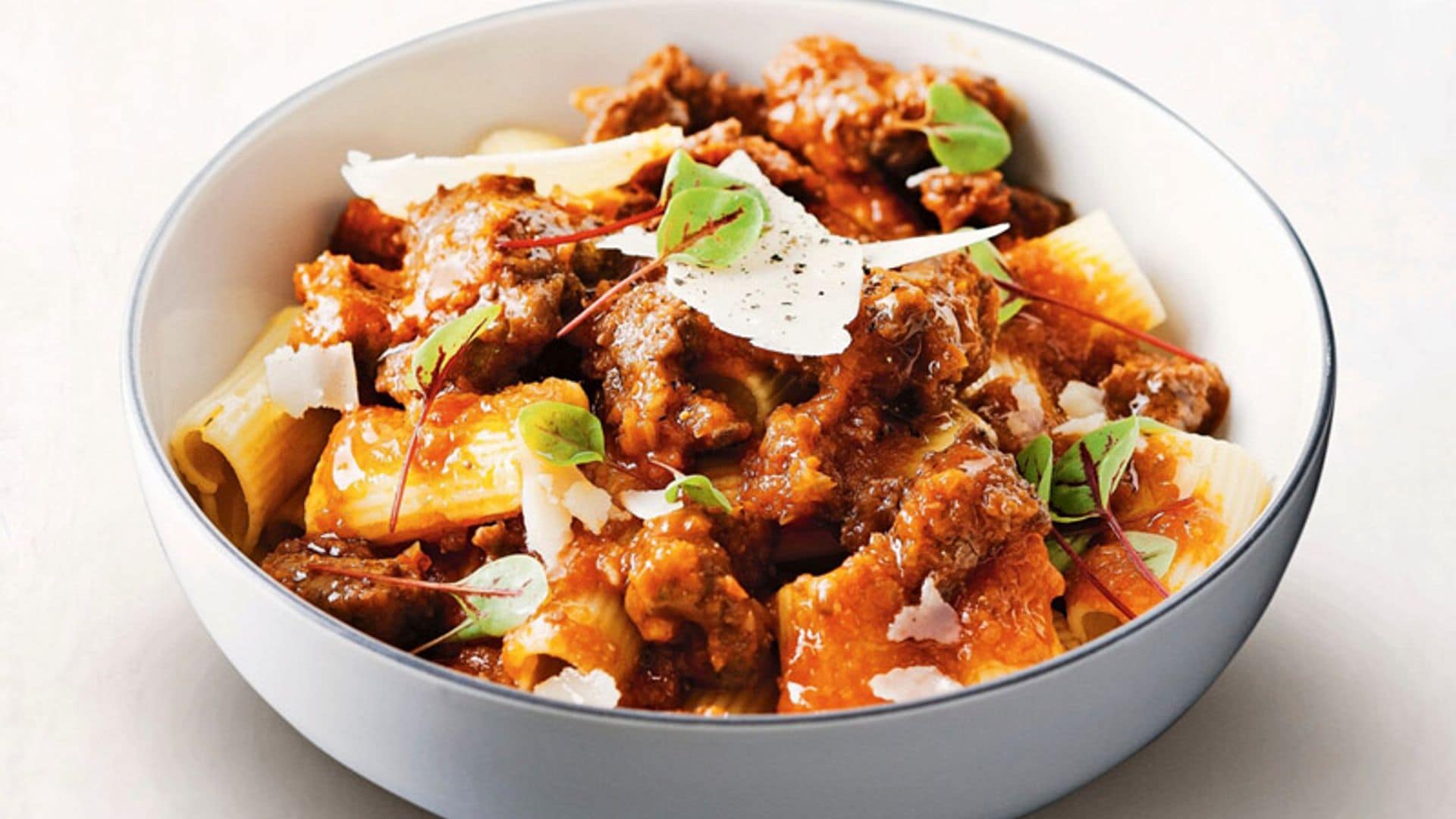 'Rigatoni' con ragú de cordero