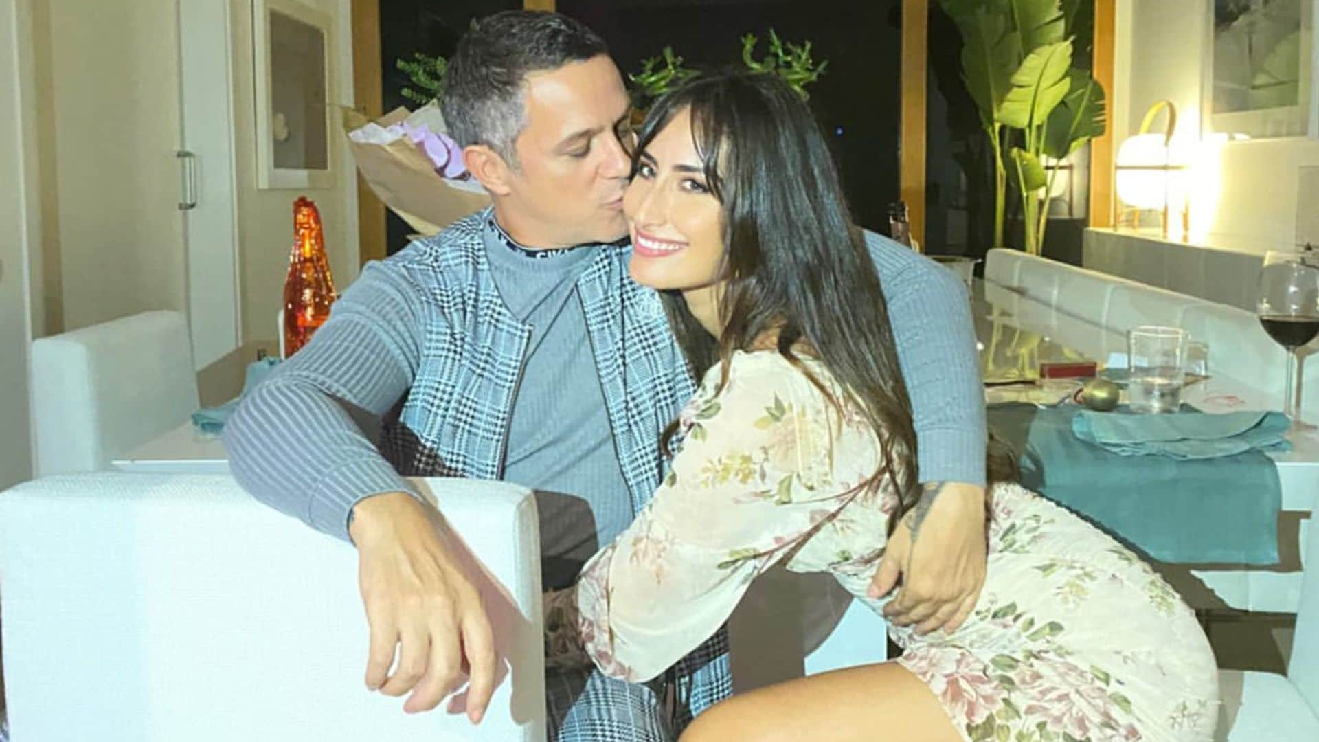 Alejandro Sanz llena de 'magia' el cumpleaños de Rachel Valdés