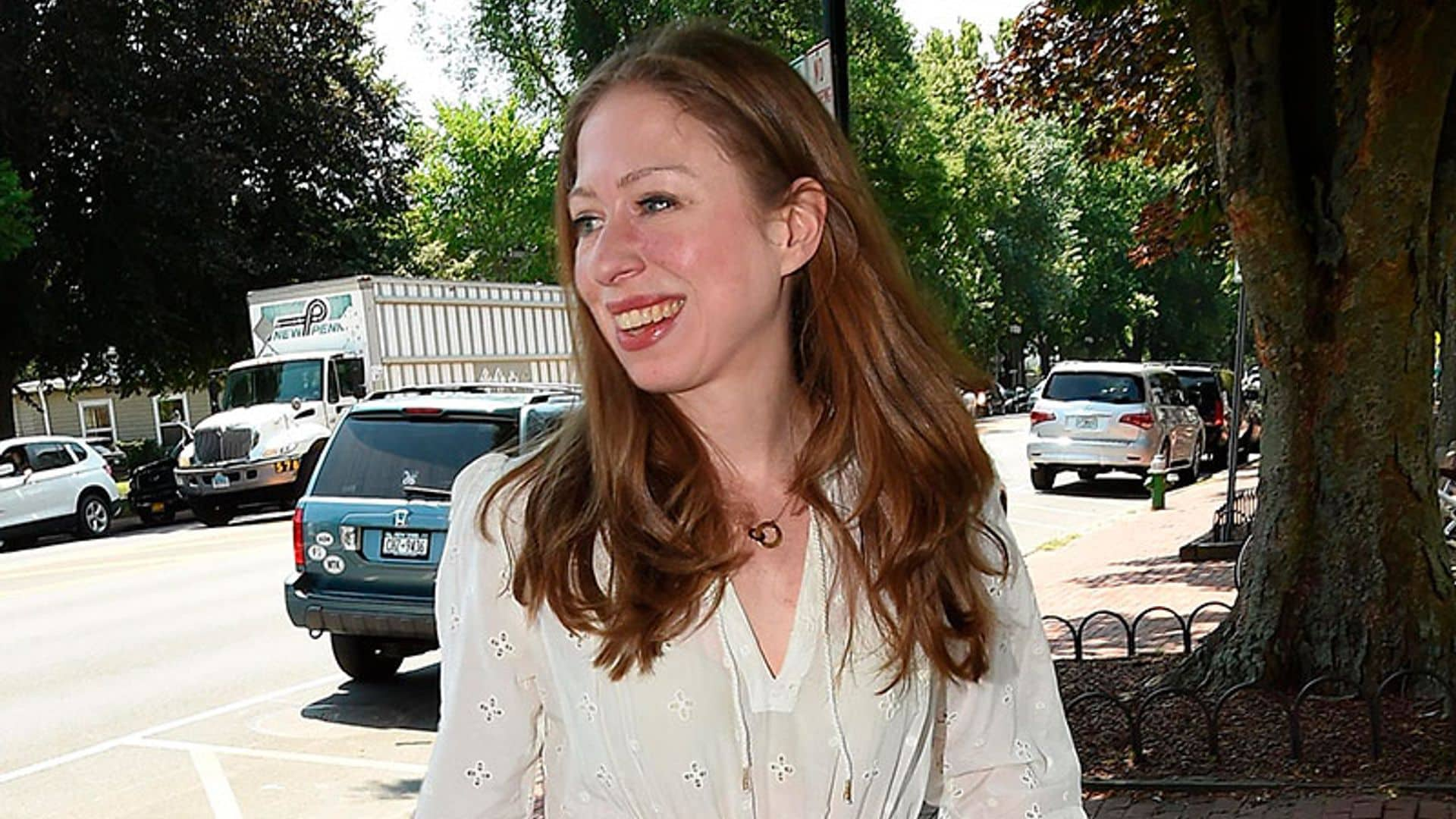 Chelsea Clinton recupera sus zapatos más polémicos