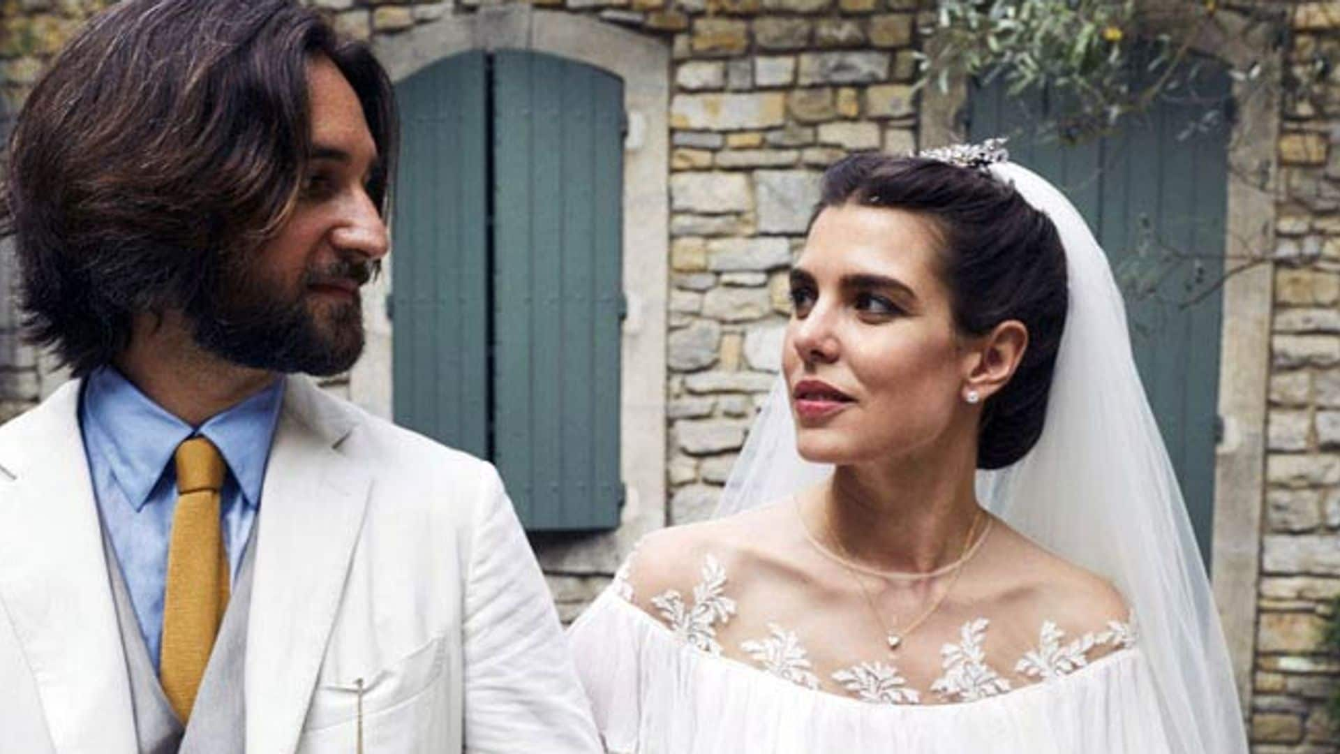 'Royals' sin tiara: recordamos las novias de la realeza que prescindieron de esta joya en sus bodas