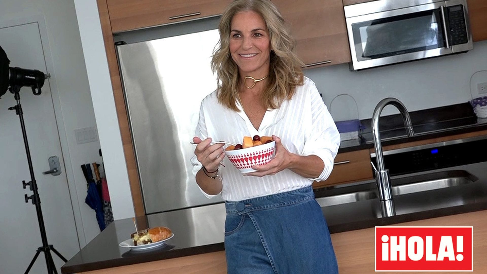 Sin perder el humor y la sonrisa: Arantxa Sánchez Vicario abre las puertas de su casa a ¡HOLA!