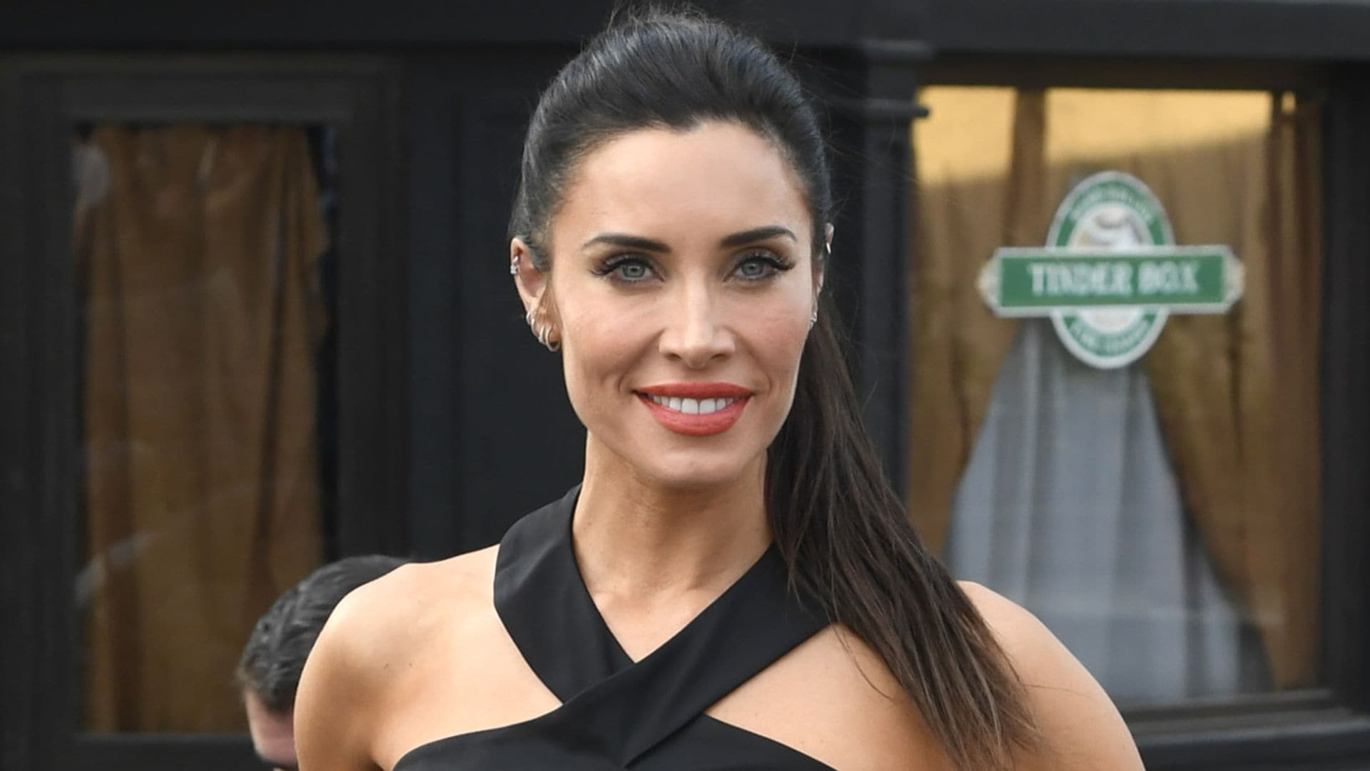 Pilar Rubio reaparece con una sonrisa y dando las gracias tras su boda