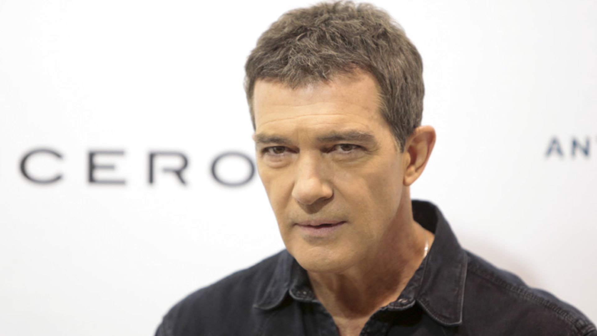 Antonio Banderas, sin planes de boda, se atreve ahora con el diseño de joyas y relojes