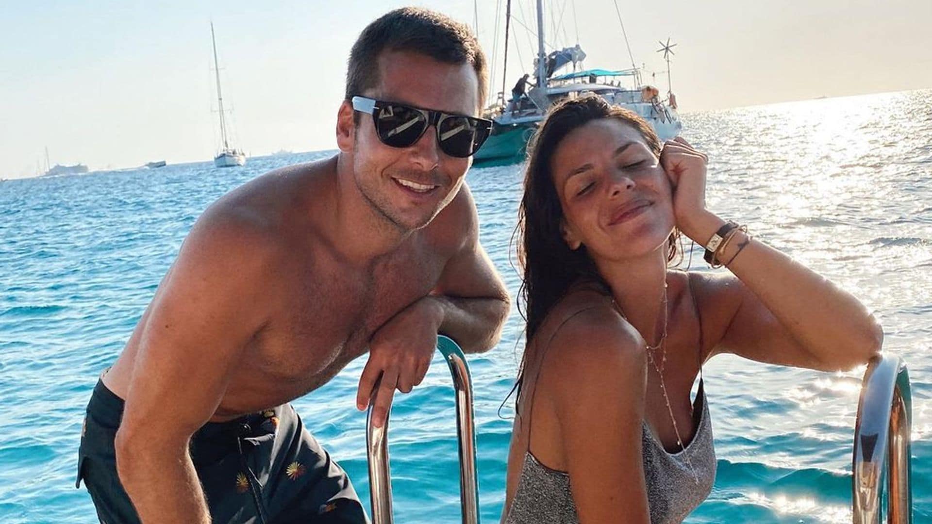 La dulce espera de Laura Matamoros y Benji Aparicio en Menorca