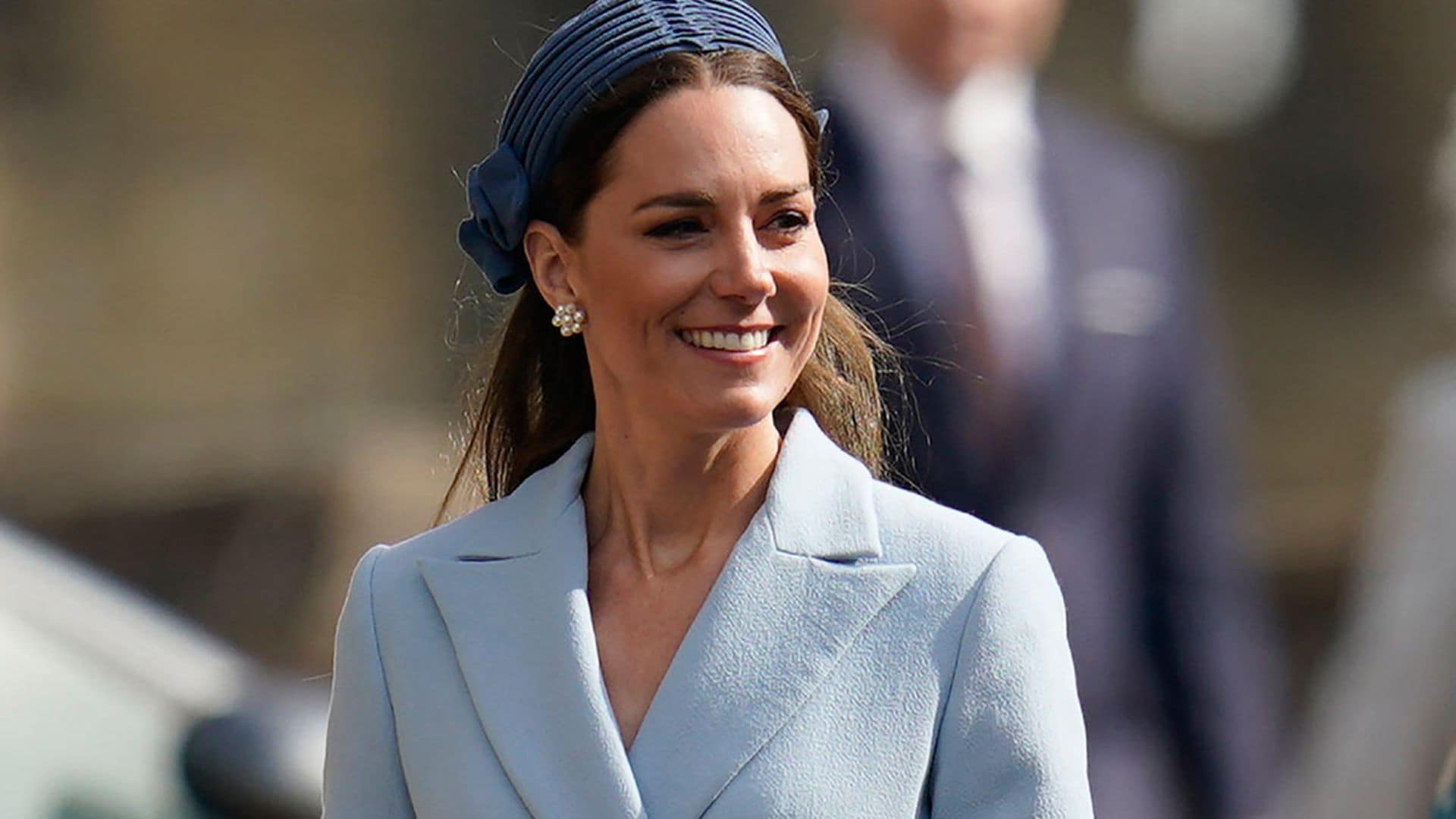 La última conexión de Kate y Letizia, el vestido cruzado que nunca pasará de moda