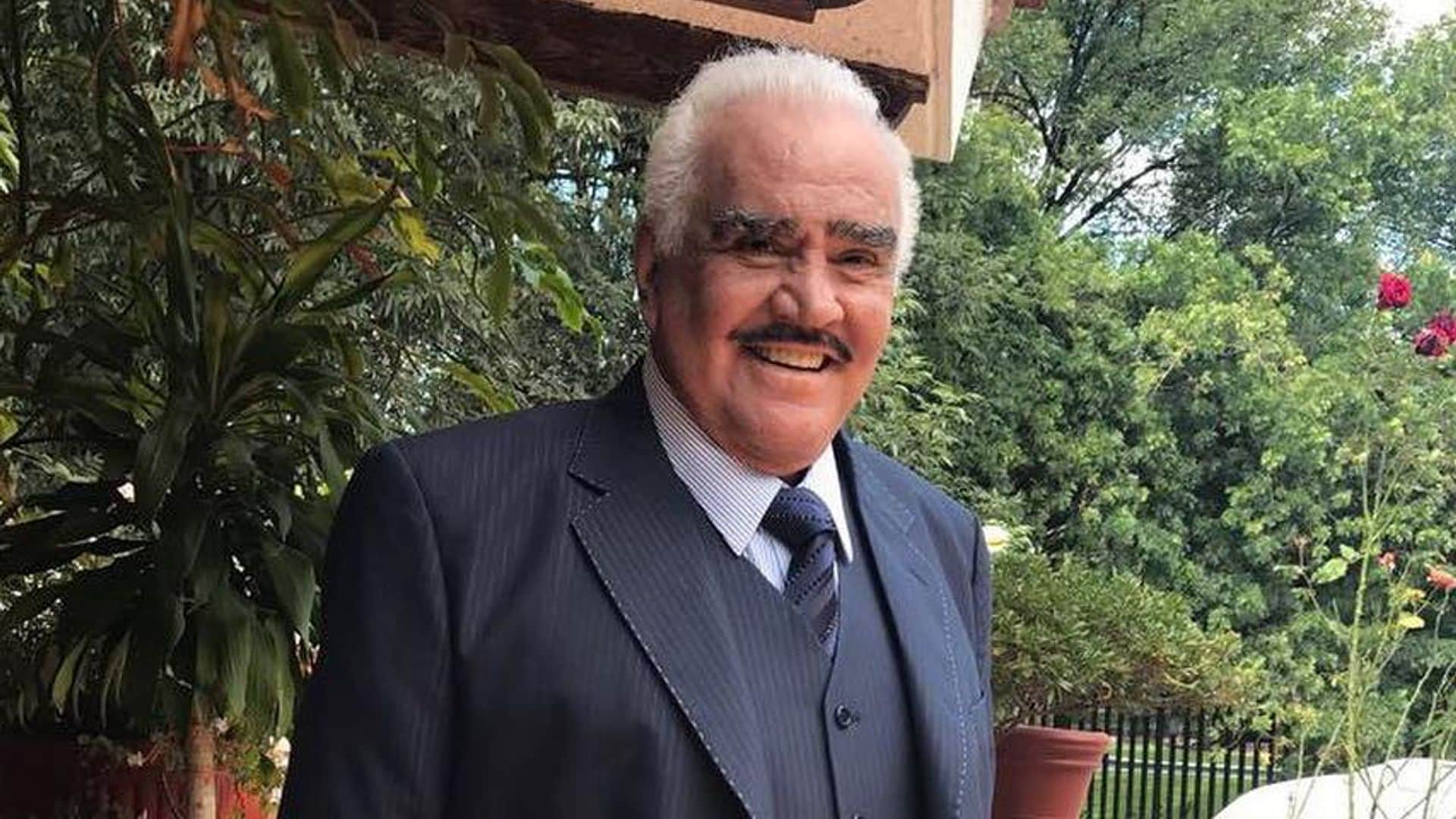 Familia de Vicente Fernández asegura que la televisora sabía de la suspensión de la bioserie