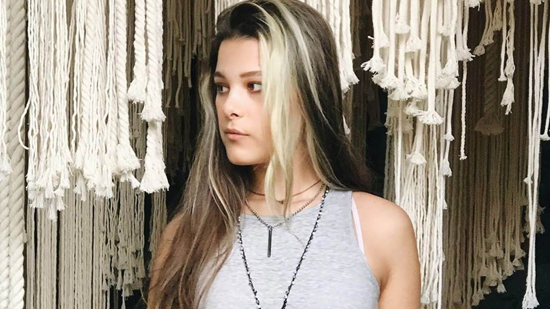 El original cambio de look de Manuela, hija de Alejandro Sanz