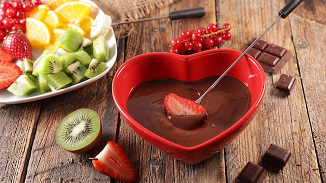 fondue de chocolate con frutas