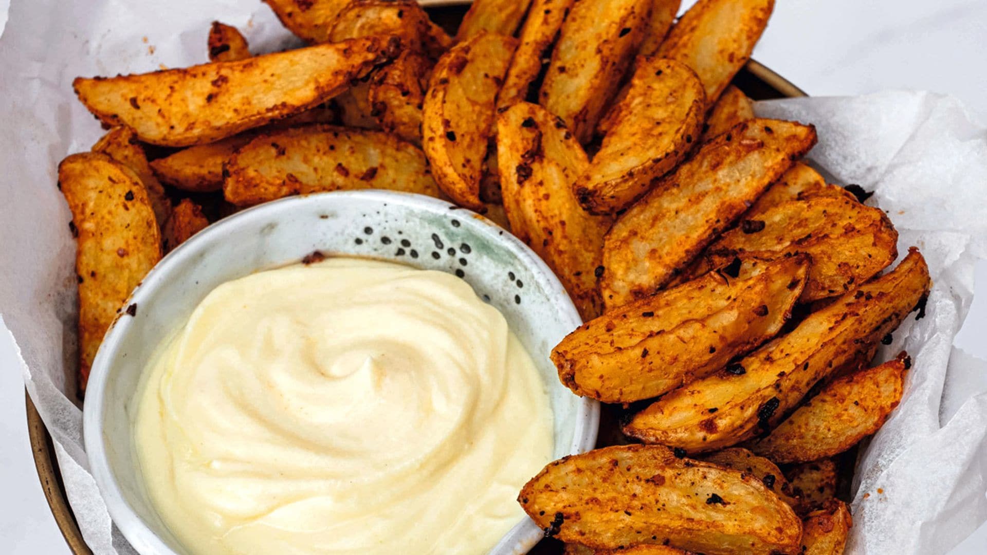 Patatas 'deluxe' con mayonesa saludable