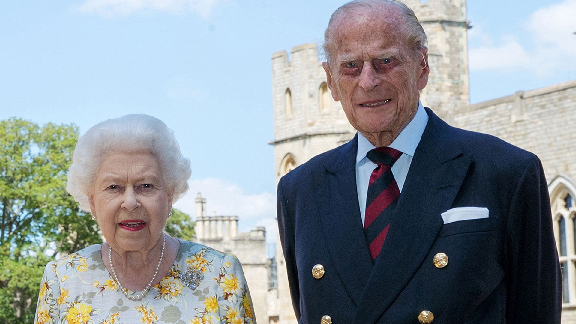 Isabel II y el duque de Edimburgo regresan a Windsor para pasar juntos el segundo confinamiento