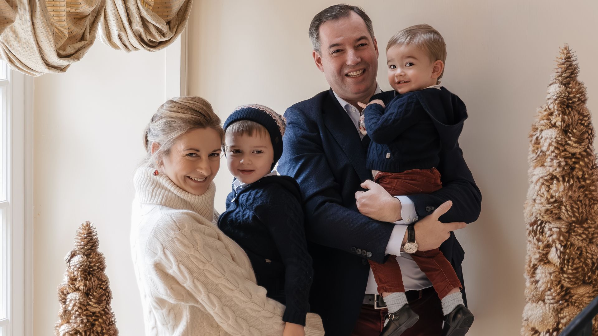 Guillermo y Stéphanie de Luxemburgo: la simpatía de sus hijos ilumina su felicitación navideña