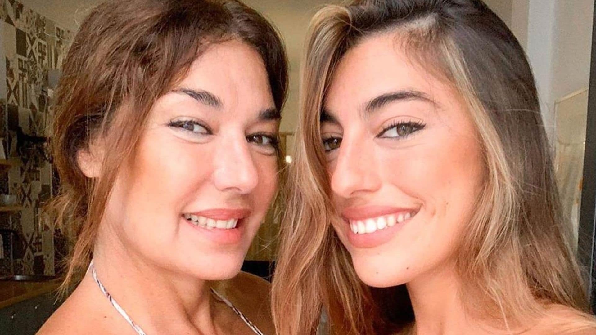 Con su hija Claudia en urgencias, así fue el inesperado fin de fiesta de Raquel Revuelta tras ser premiada